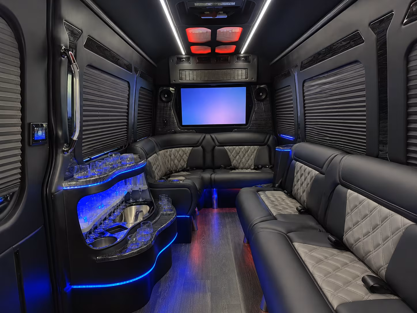 corporate and convention bus rentals serving youngstown