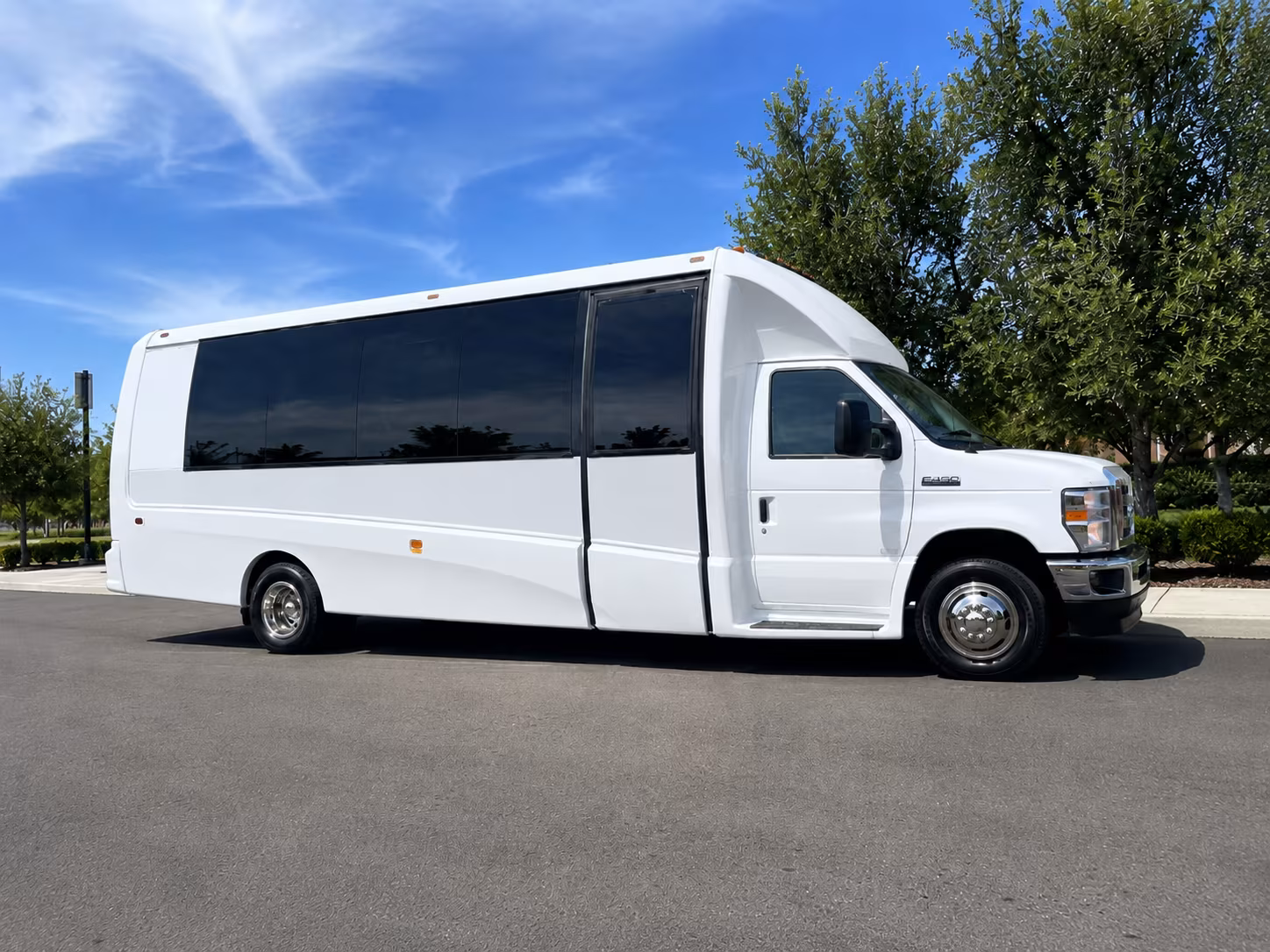 employee shuttle buses for youngstown businesses and daily commuters