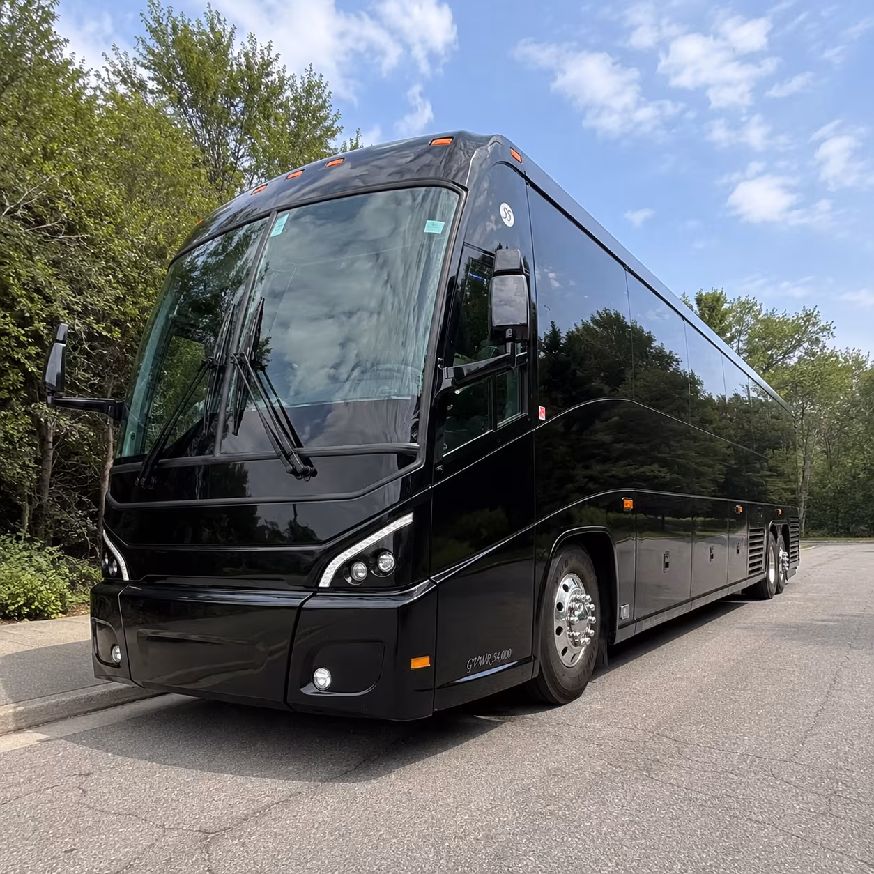 group hotel shuttle buses between youngstown airports and area hotels