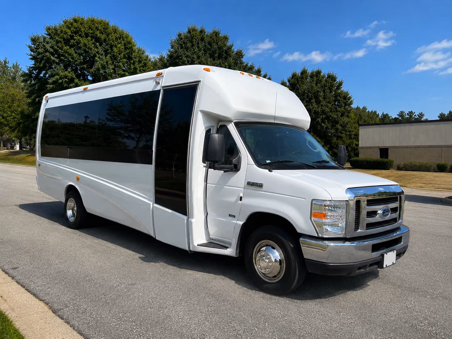 minibus rentals for smaller youngstown wedding parties and family groups
