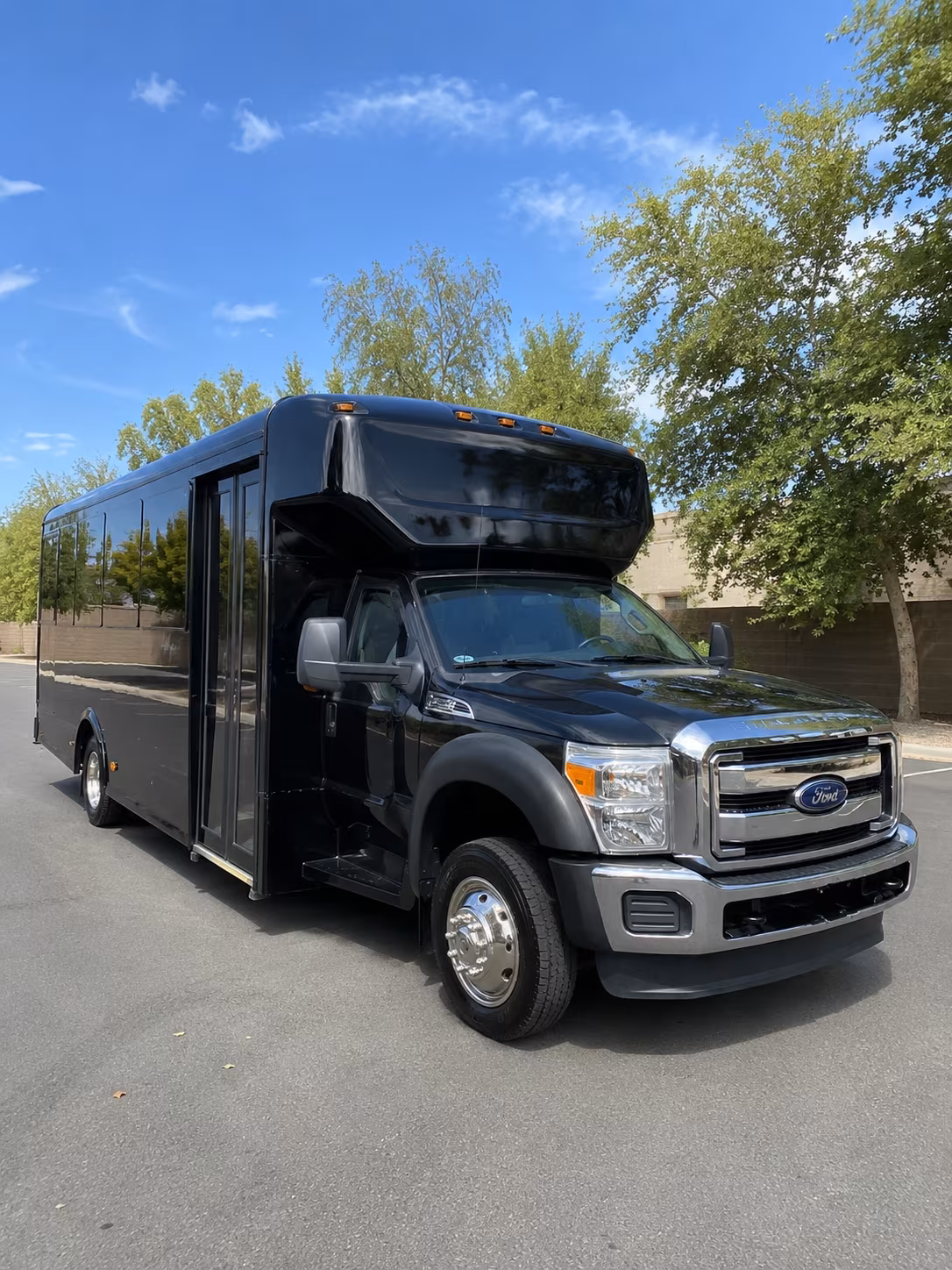 party buses and charter buses for ysu penguins football and basketball