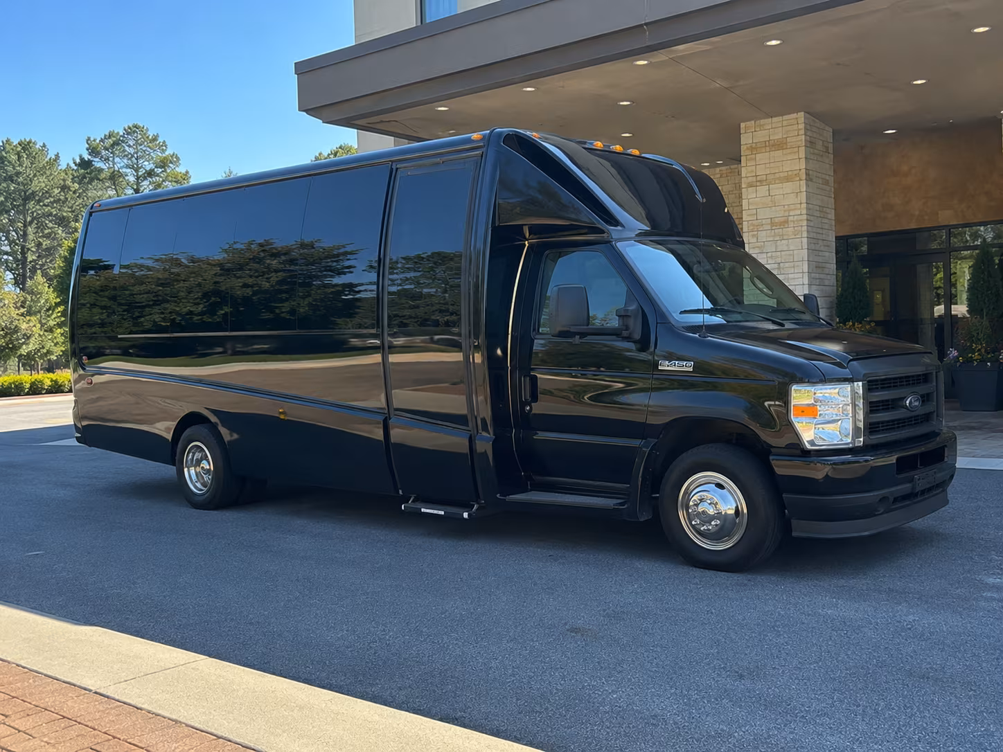 pittsburgh concert bus rentals from the youngstown area