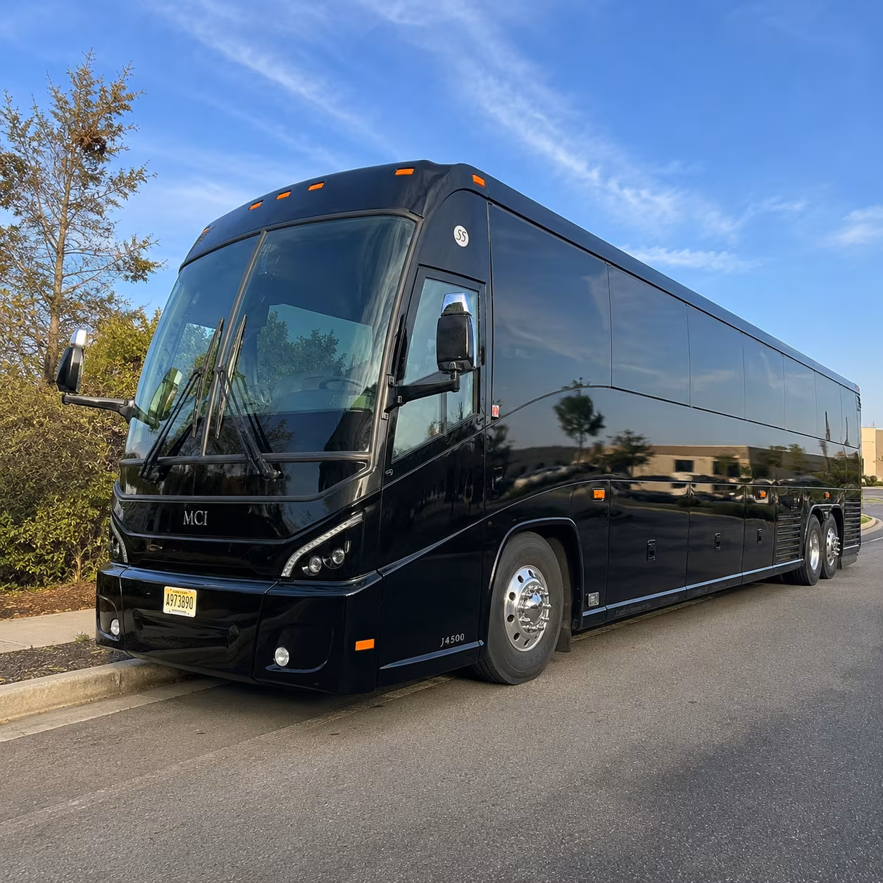 pittsburgh international airport bus rentals from the mahoning valley