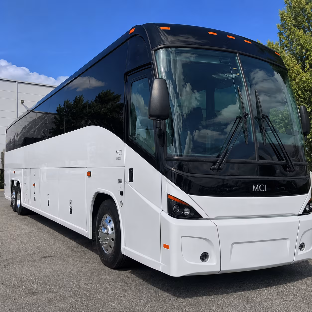 reserve charter buses for youngstown wedding weekends across the mahoning valley
