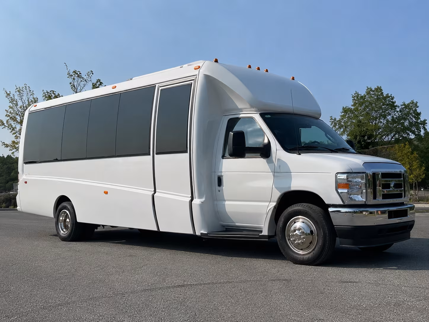 why rent using youngstowncoachbusservice com