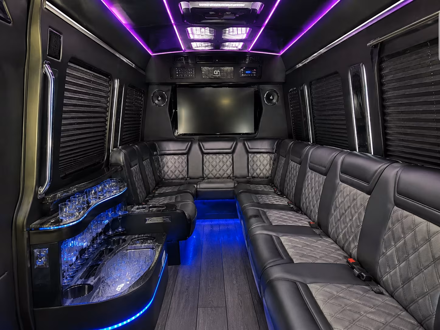 wine tour bus rentals in youngstown for birthday groups and private celebrations