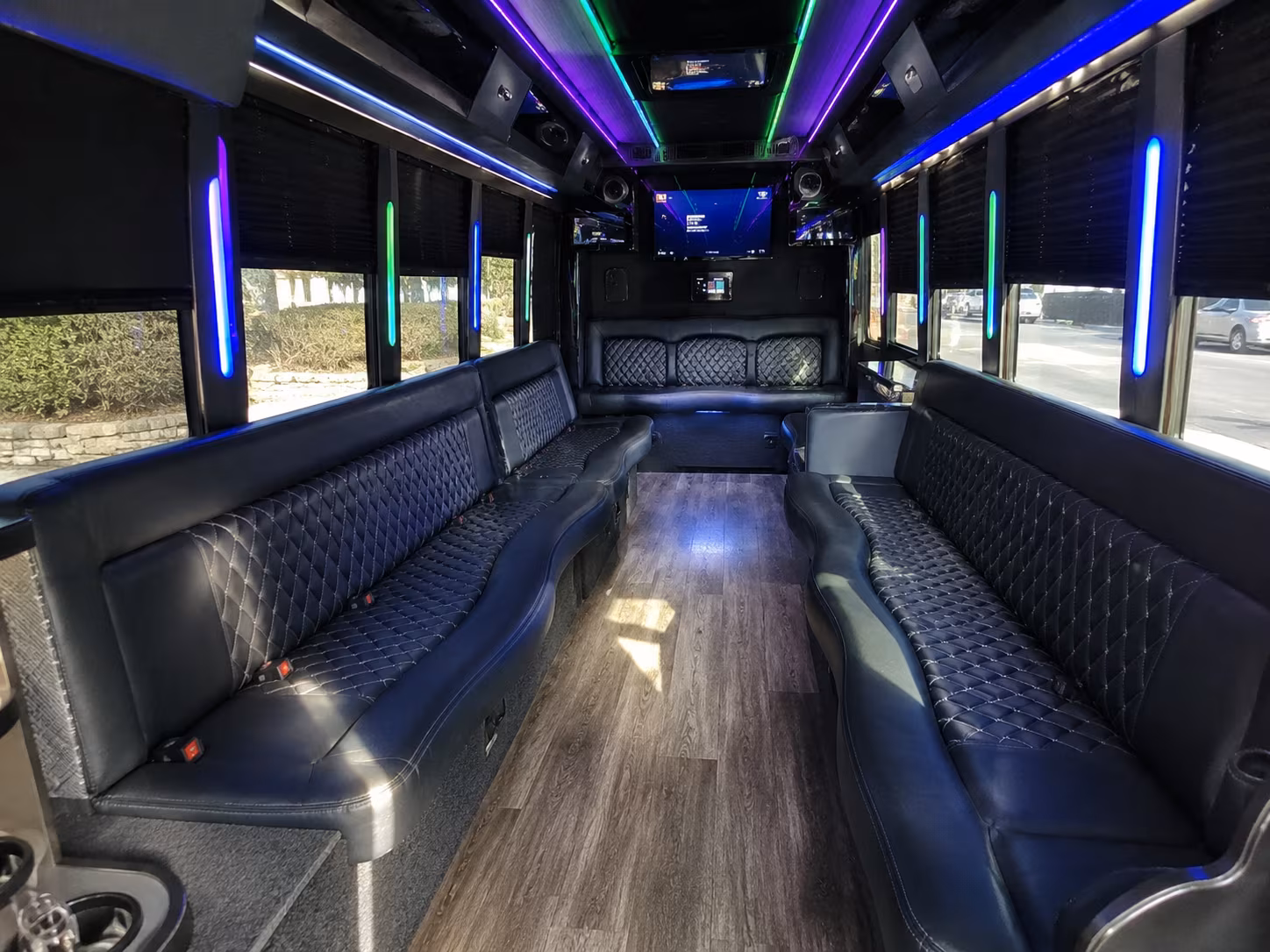 youngstown 15 passenger party bus interior