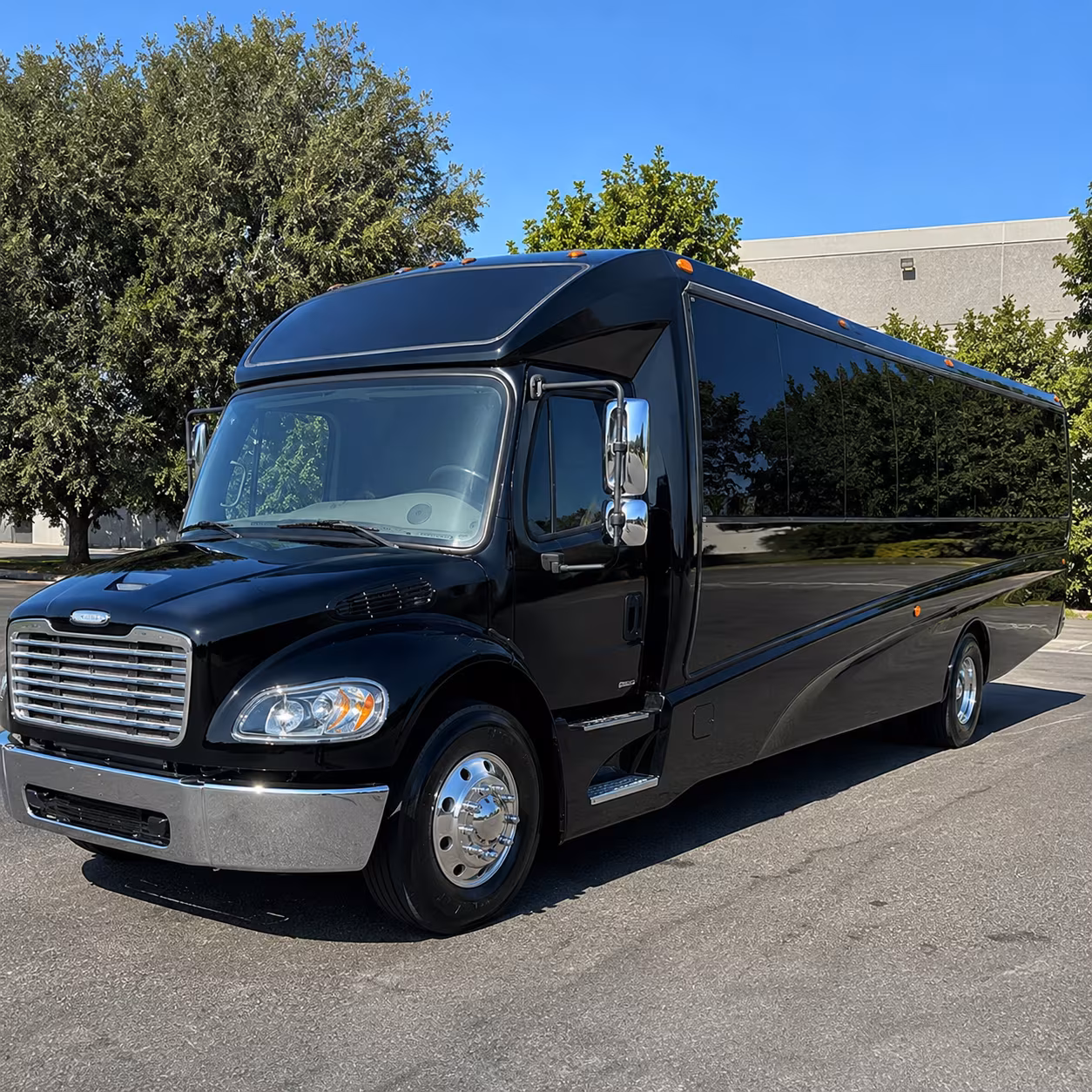 youngstown 18 passenger minibus
