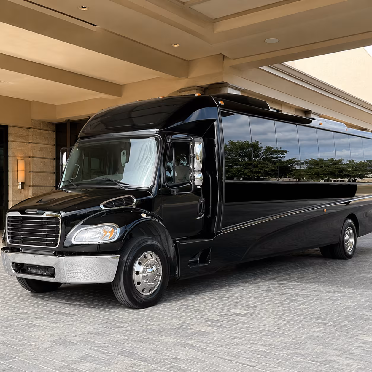 youngstown 20 passenger minibus